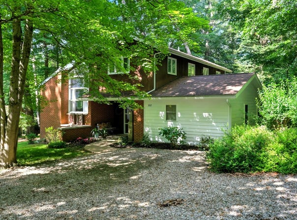302 E Woodside Drive, Gambier, OH 43022