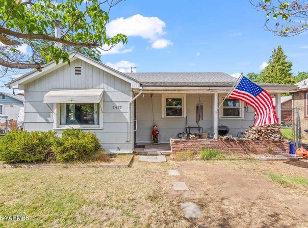 1417 Jefferson Ave, Yakima, WA 98902