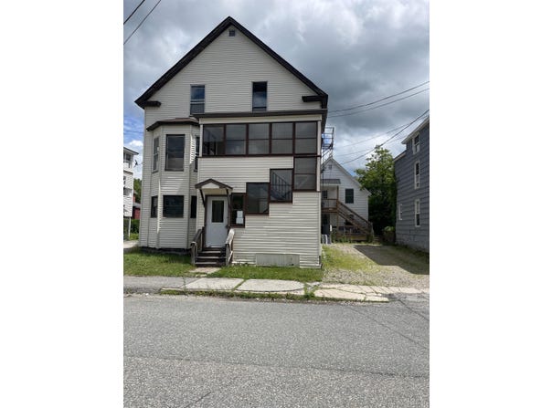 608-610 Burgess Street, Berlin, NH 03570
