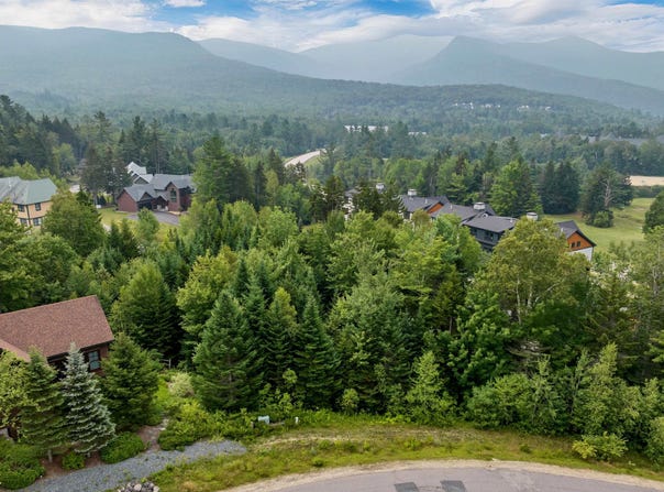 11 Golden Heights Road, Waterville Valley, NH 03215