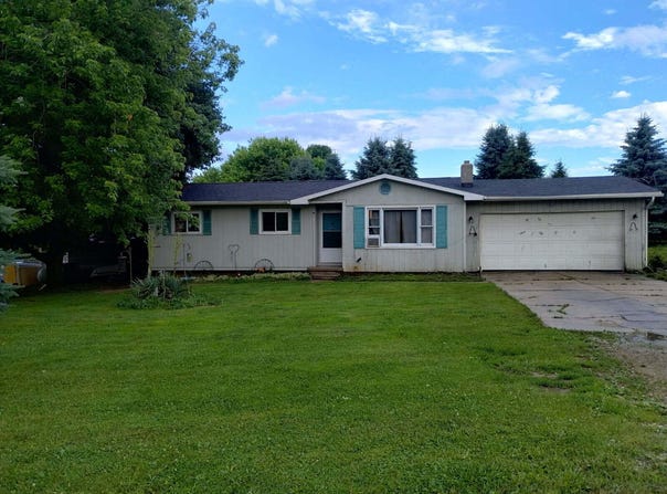 9100 E Miller Road, Durand, MI 48429