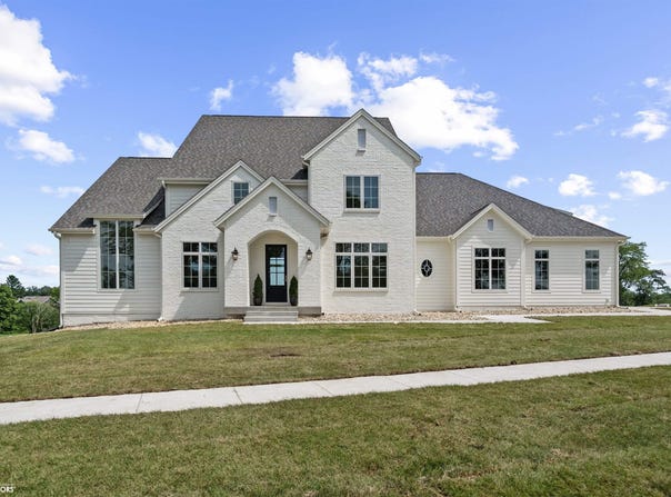 550 Harvest Road, Pella, IA 50219