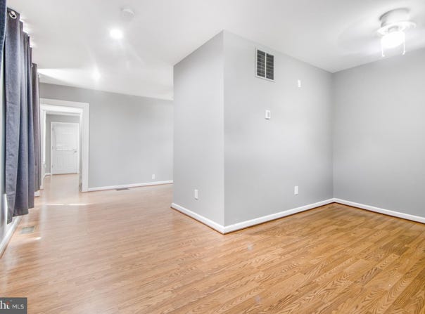 25 3RD AVE, HALETHORPE, MD 21227