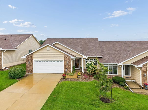801 Trail Ridge Road, Indianola, IA 50125