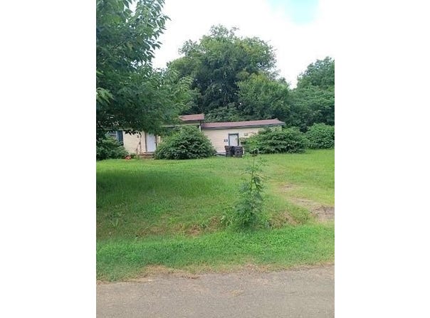 301 NE 5th Street, Idabel, OK 74745