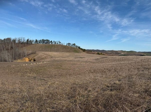 2285 Ky. Rt. 3387, Stambaugh, KY 41257