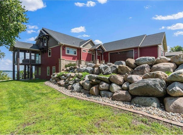13801 Schuelke Beach Road NW, Miltona, MN 56354
