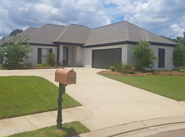 703 Easton Cove, Pearl, MS 39208