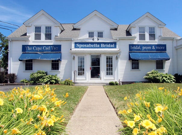 28 Barnstable Road, Hyannis, MA 02601