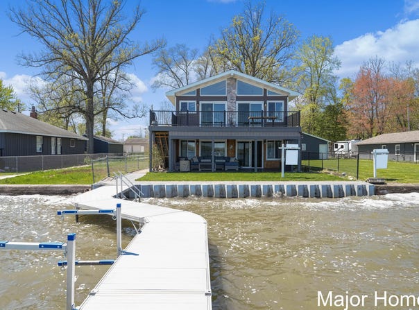 3179 Sandy Beach Street, Wayland, MI 49348