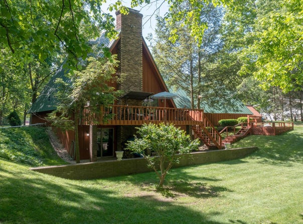 9324 St Joe River Rd Road, White Pigeon, MI 49099