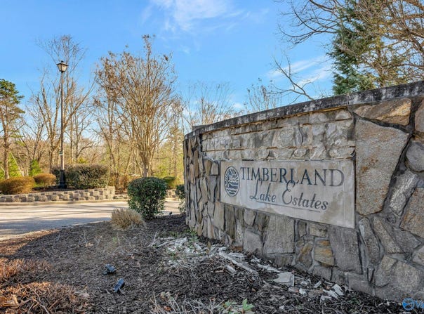 1669 Lake Cove Drive SW, Decatur, AL 35603
