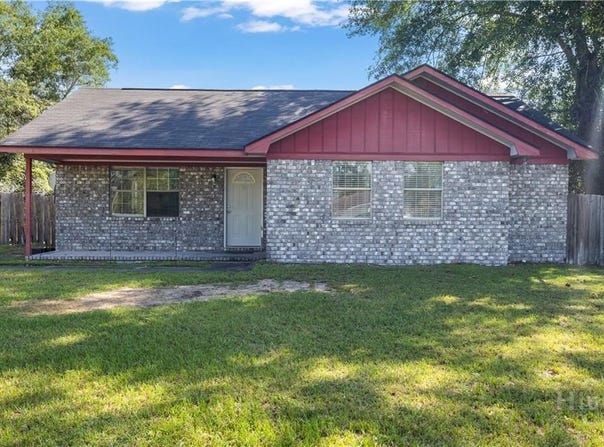 61 Crosby Drive, Hinesville, GA 31313