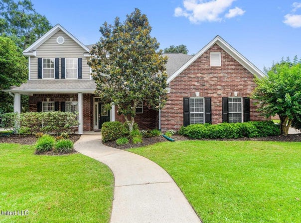 3825 Bergerac Lane, Ocean Springs, MS 39564