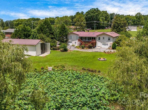 350 Old Sunset Hill Road, Hendersonville, NC 28792