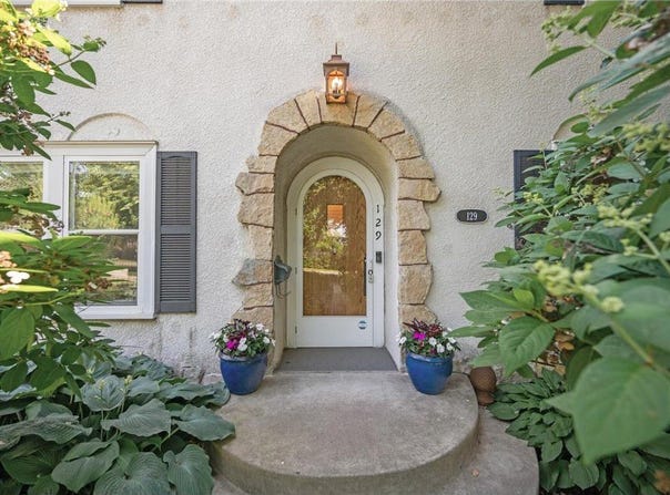 129 W 50th Street, Minneapolis, MN 55419