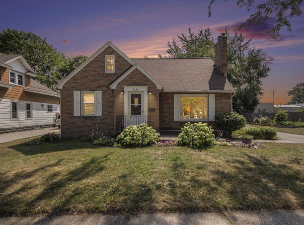 2332 Camden Avenue SW, Wyoming, MI 49519
