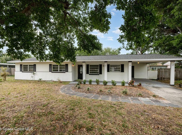 23 Burlington Avenue, Rockledge, FL 32955
