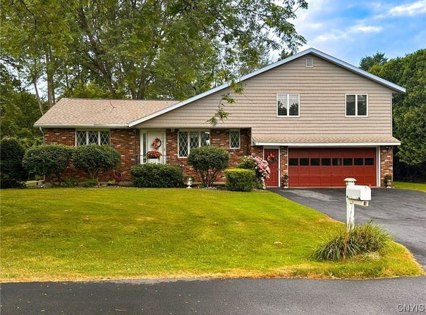 7 Symphony Place, Whitestown, NY 13492