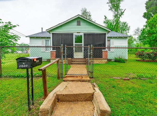 9839 Walnut Street, Soddy Daisy, TN 37379