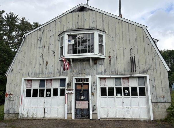 977 Dana Hill Road, New Hampton, NH 03256