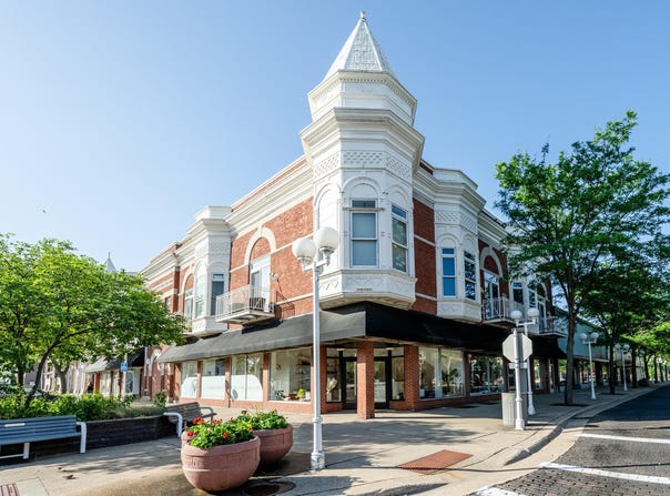 403 State Street, St. Joseph, MI 49085