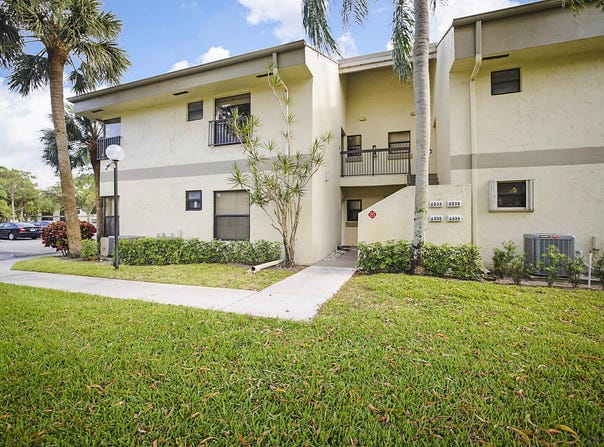 2939 Carambola Circle S, Coconut Creek, FL 33066