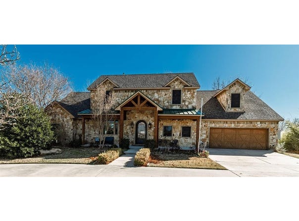 519 Islet Drive, Runaway Bay, TX 76426