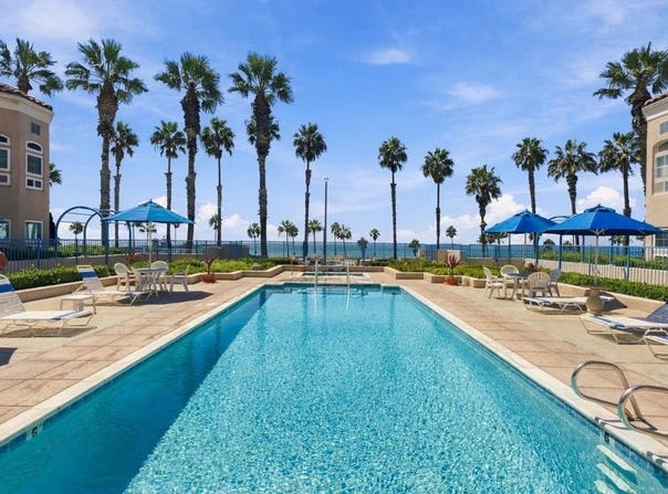 400 N Pacific Street, Oceanside, CA 92054