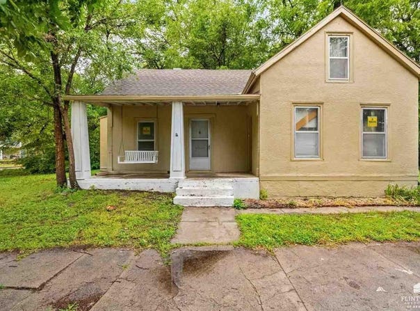 318 S 5th Street, Manhattan, KS 66502