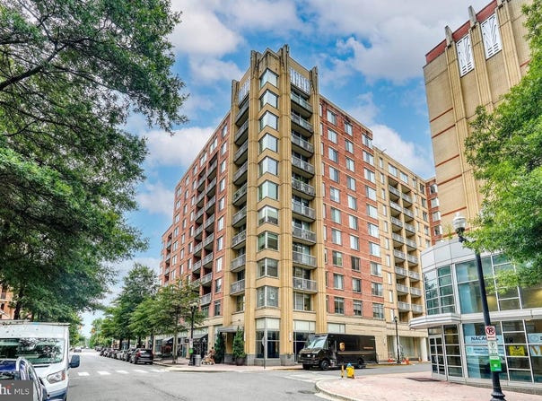 1020 HIGHLAND STREET N, ARLINGTON, VA 22201