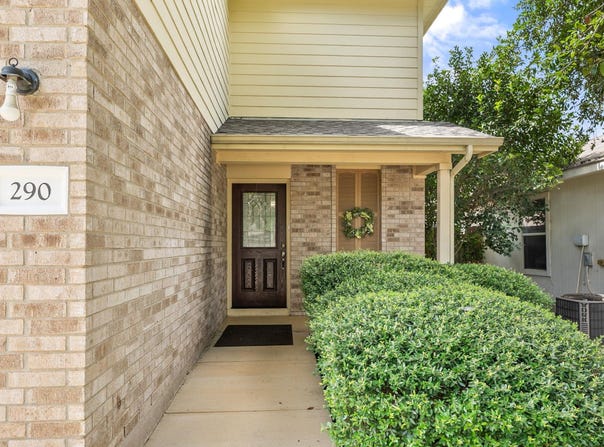 290 Jack Rabbit LN, Buda, TX 78610