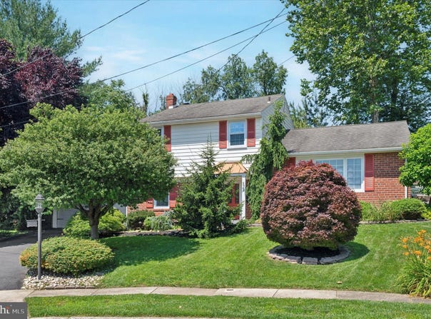 4946 JAMES PLACE, BROOKHAVEN, PA 19015