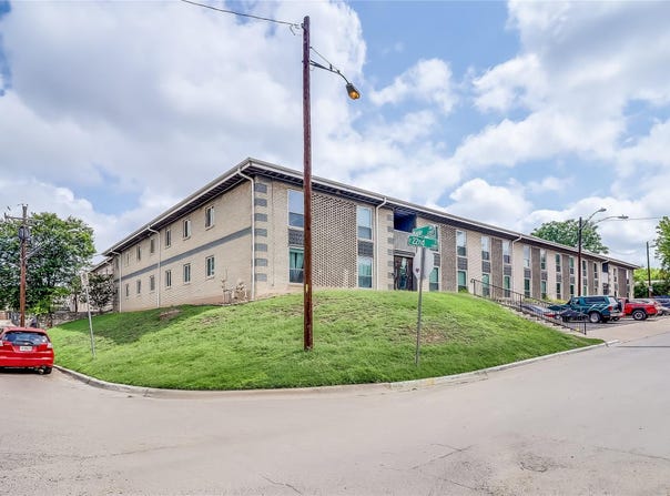 2401 Manor RD, Austin, TX 78722
