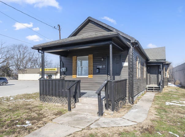 1056-1071 Commercial, Springfield, MO 65803