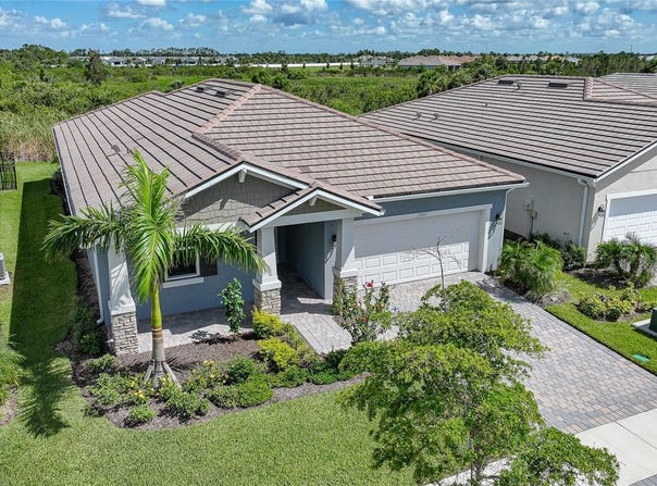 17921 GRAND PROSPERITY DRIVE, VENICE, FL 34293