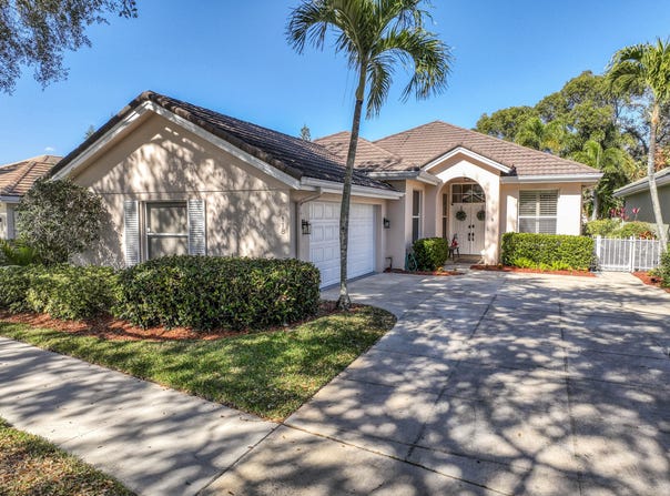 118 E Hampton Way, Jupiter, FL 33458