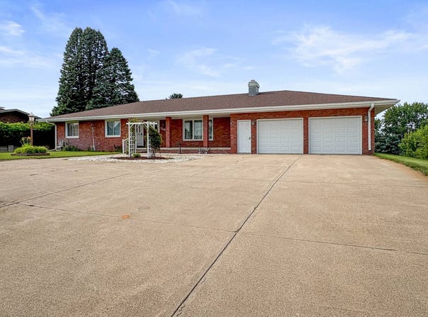1240 West State, Albion, NE 68620