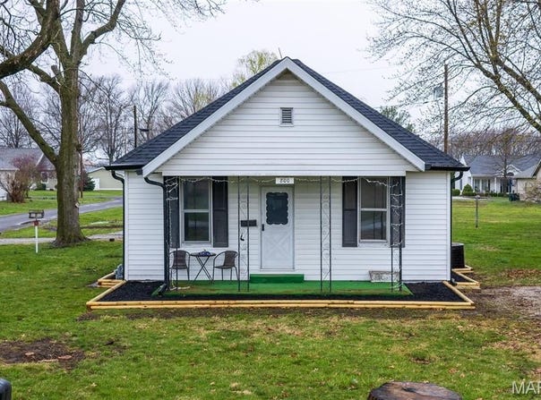 800 Frey Street, Gillespie, IL 62033
