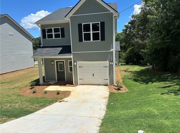 23 Taylor Street, Toccoa, GA 30577