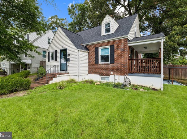 1601 NOVA AVENUE, CAPITOL HEIGHTS, MD 20743