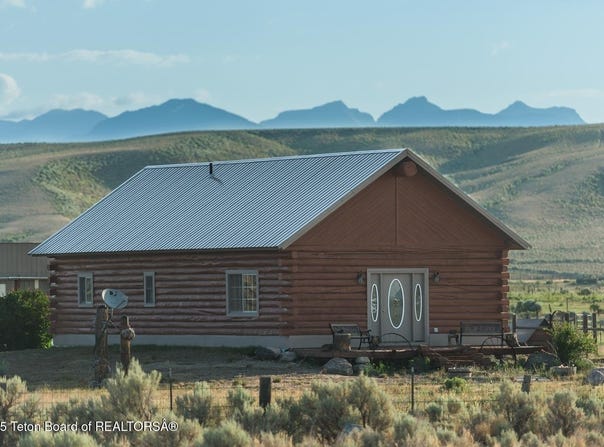 5 SANDY Lane, Boulder, WY 82923