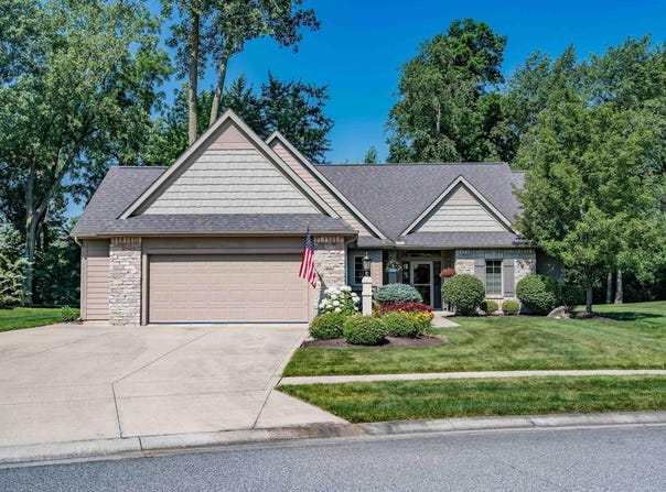 15829 Winterberry Court, Huntertown, IN 46748