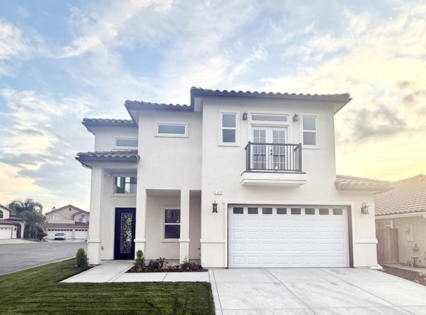 169 Lake Drive, Lemoore, CA 93245