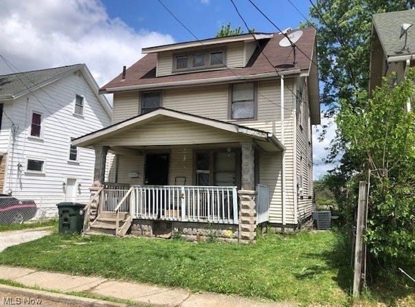 1817 Penn Place NE, Canton, OH 44704