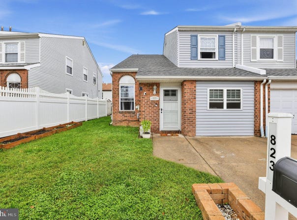 823 BARLOW Street, PHILADELPHIA, PA 19116