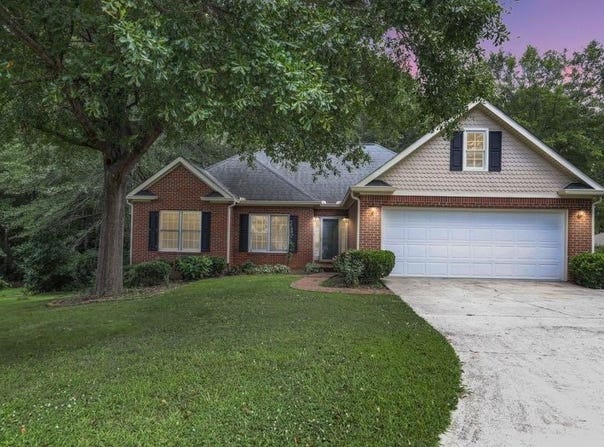 116 Manor Way, Carrollton, GA 30117