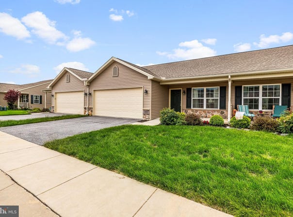 141 PALOMINO WAY, RED LION, PA 17356