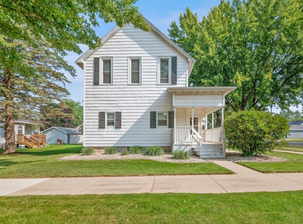 400 W 6TH Street, KAUKAUNA, WI 54130