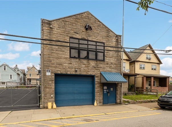 519 Bessemer, E Pittsburgh, PA 15112